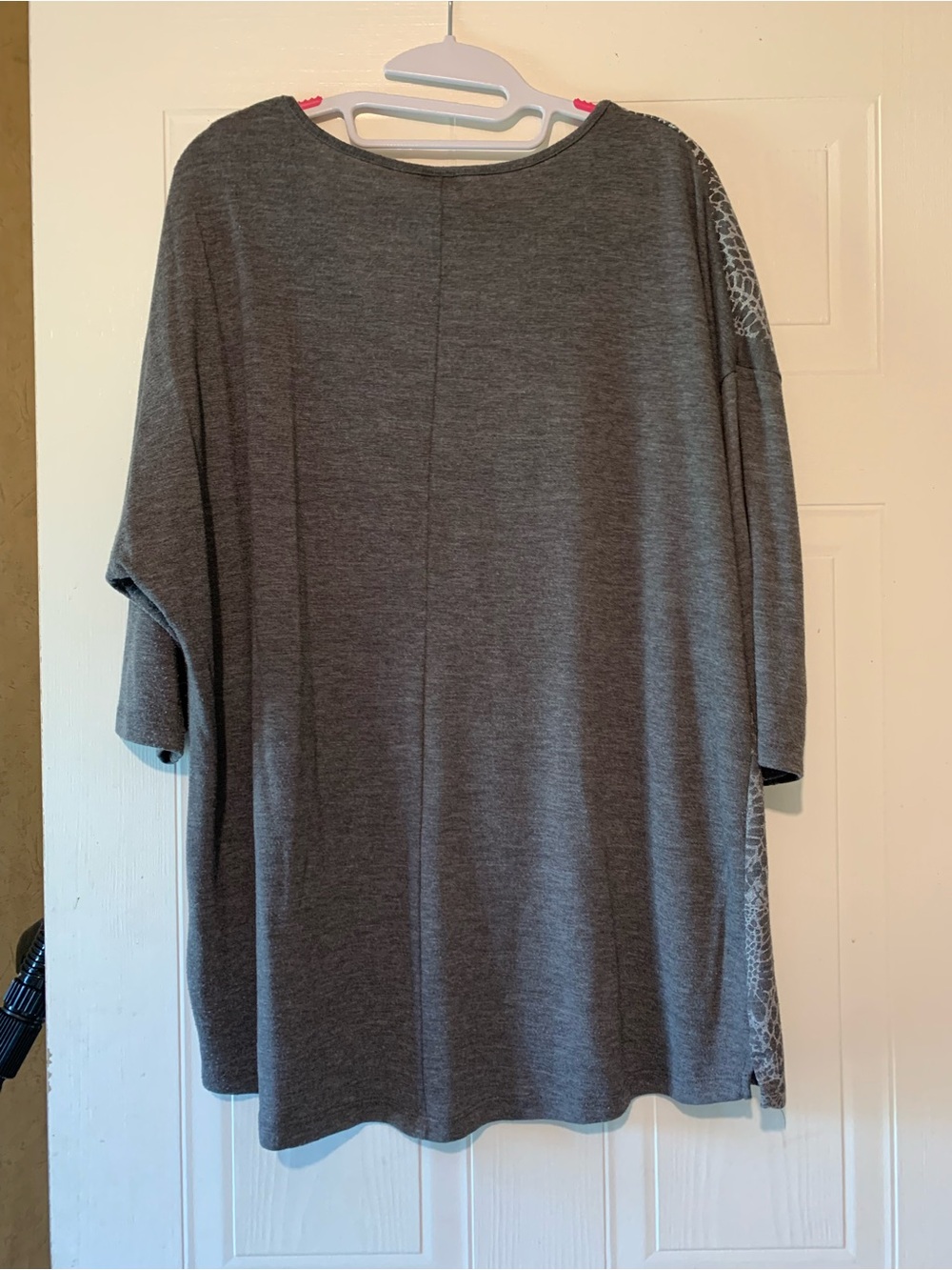 JUST MY SIZE 2X Women's Charcoal Gray Floral Lace-Print Scoop Neck Top - Picture 4 of 9